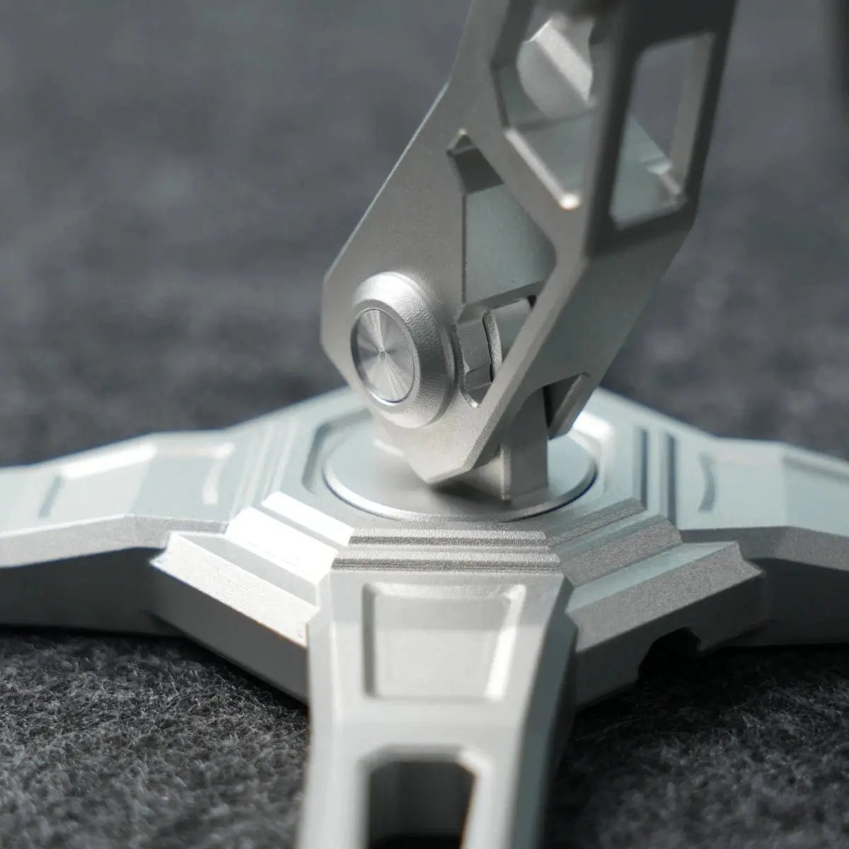 Apple Watch Charger Stand - Peakzooc Robotic Arm Metal Dock StandSilverPEAKZOOC