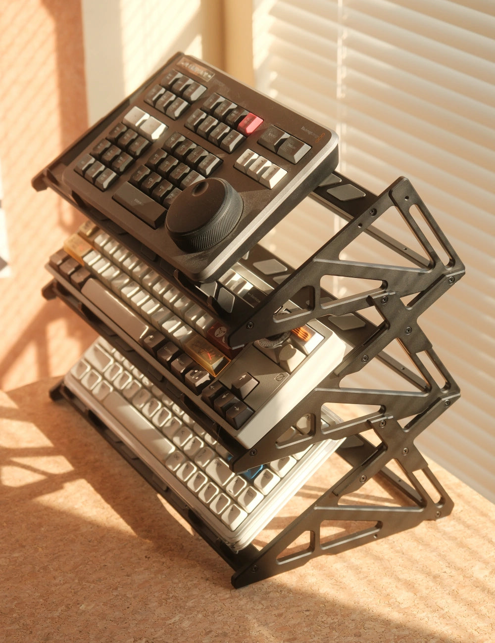 mechanical keyboard stand_black