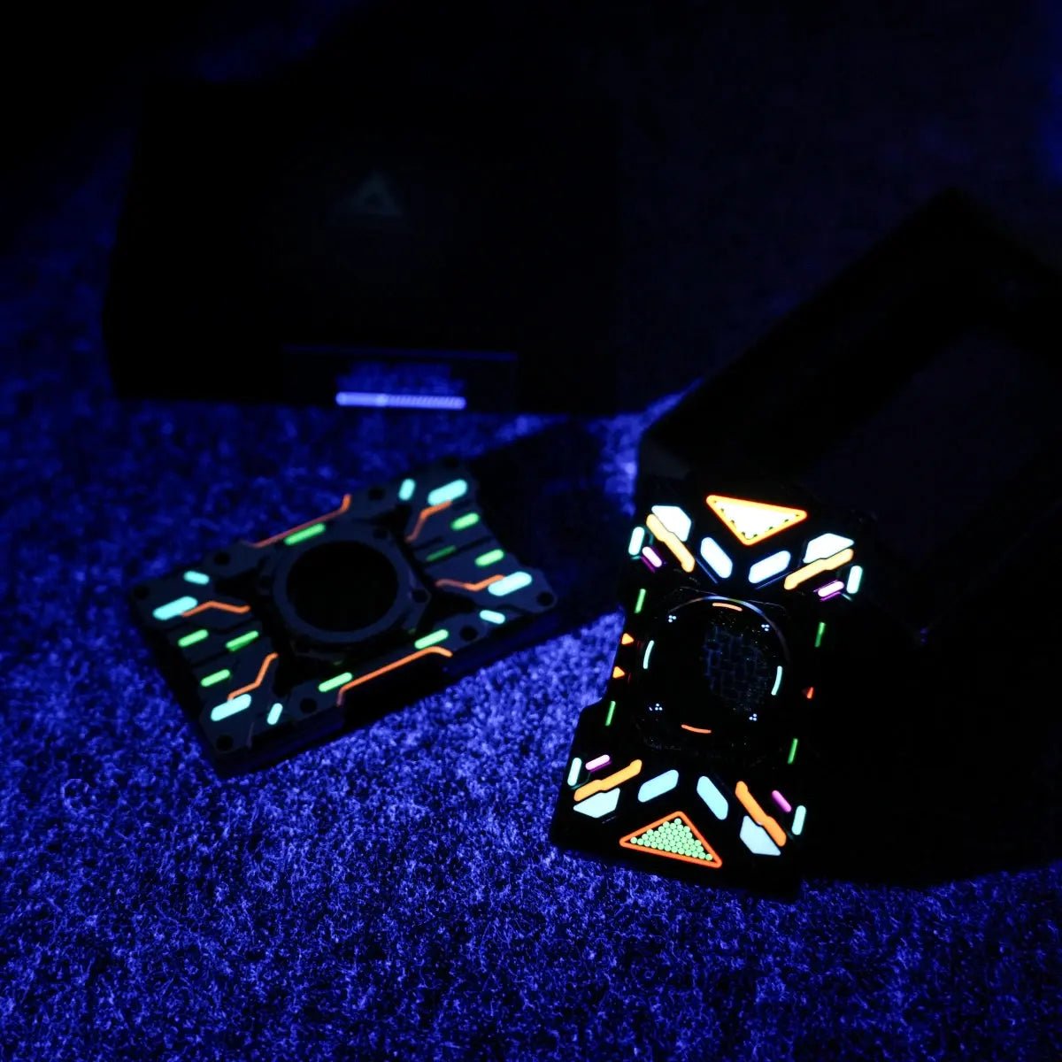 Peakzooc Custom Glow Wallet – RFID - Blocking Card Holder with Luminous WalletBlackPEAKZOOC